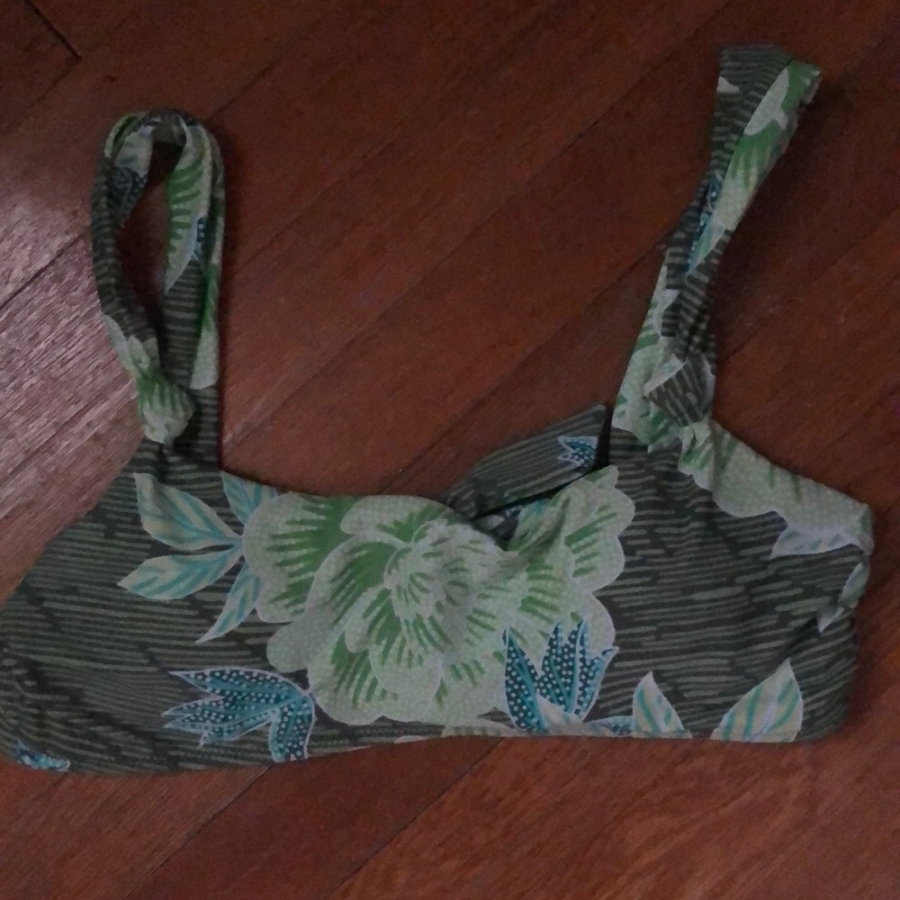Aerie bikini top with tie back